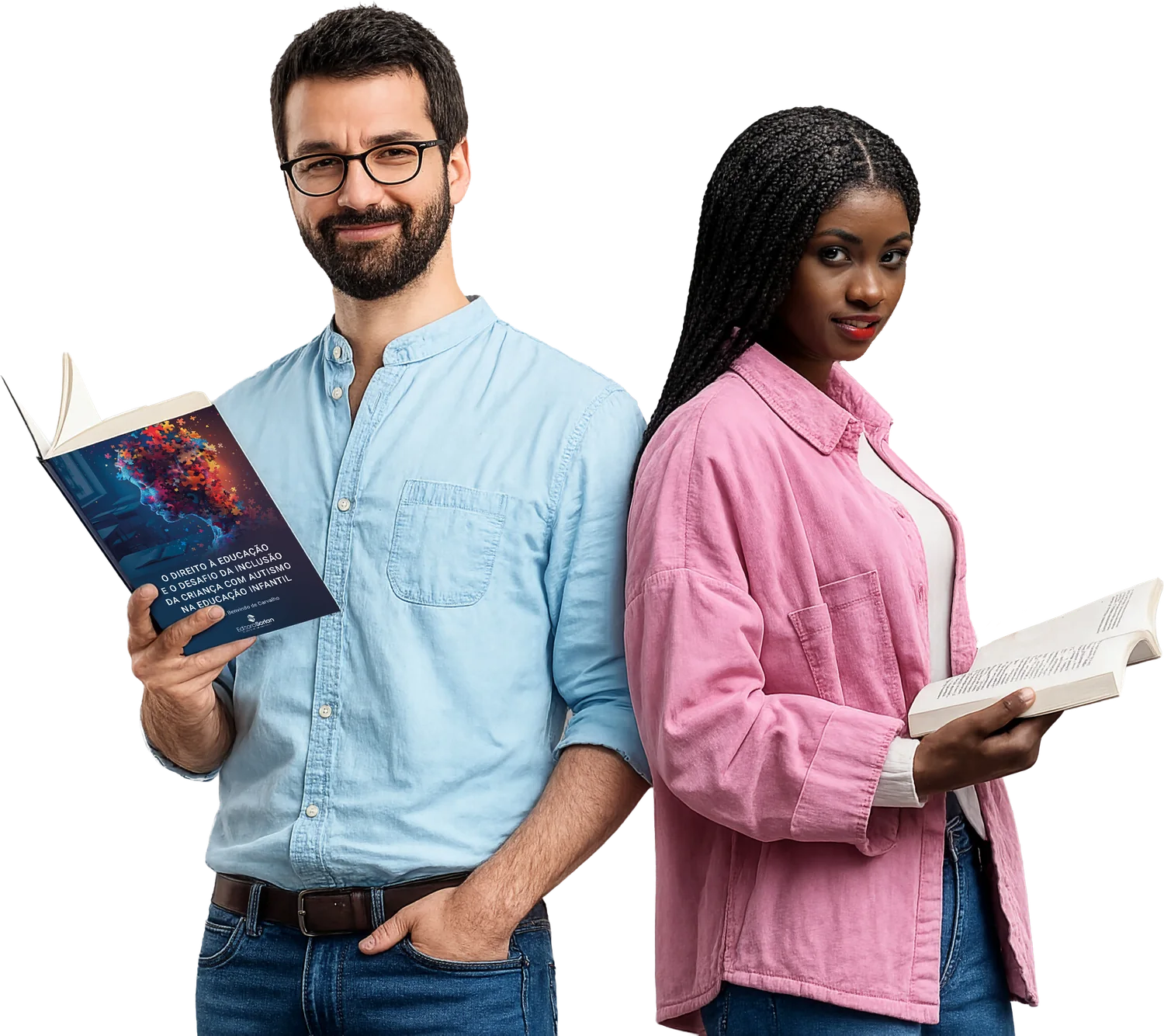 Autores da Editora Sorian segurando os livros publicados