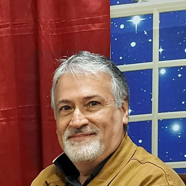 Moisés Selva Santiago